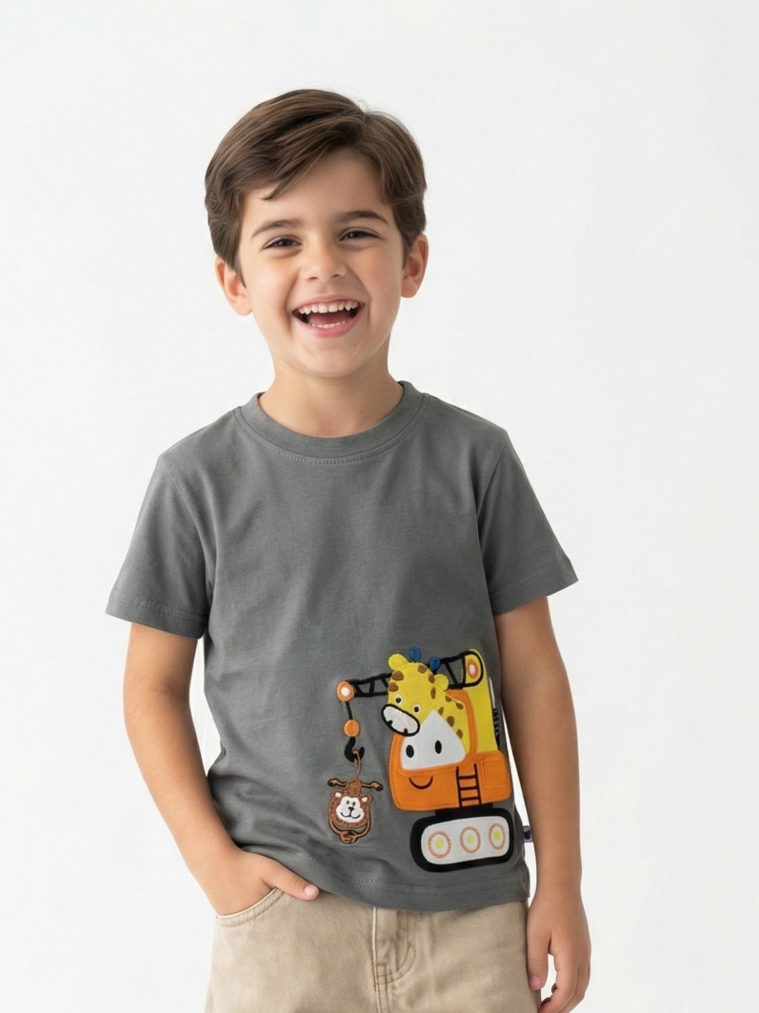 P-147_A.jpg Boys Organic Cotton Single Jersey Short Sleev Giraffe On Crane Applique T-Shirt - Grey - Image 1